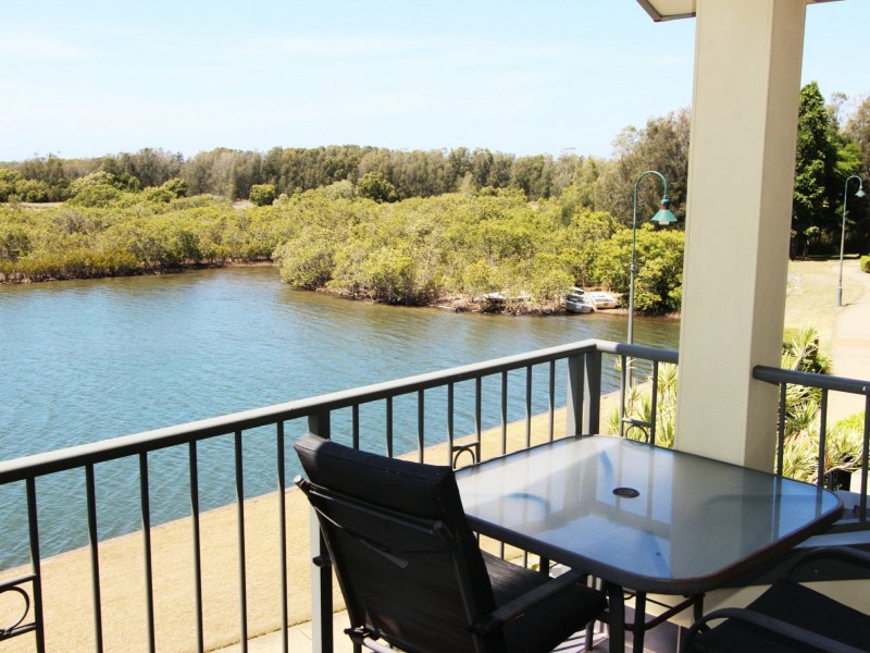 2/8 Diamantina Circuit, Harrington NSW 2427