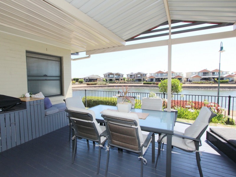 2/8 Diamantina Circuit, Harrington NSW 2427