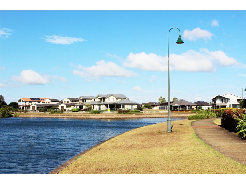 2/8 Diamantina Circuit, Harrington NSW 2427