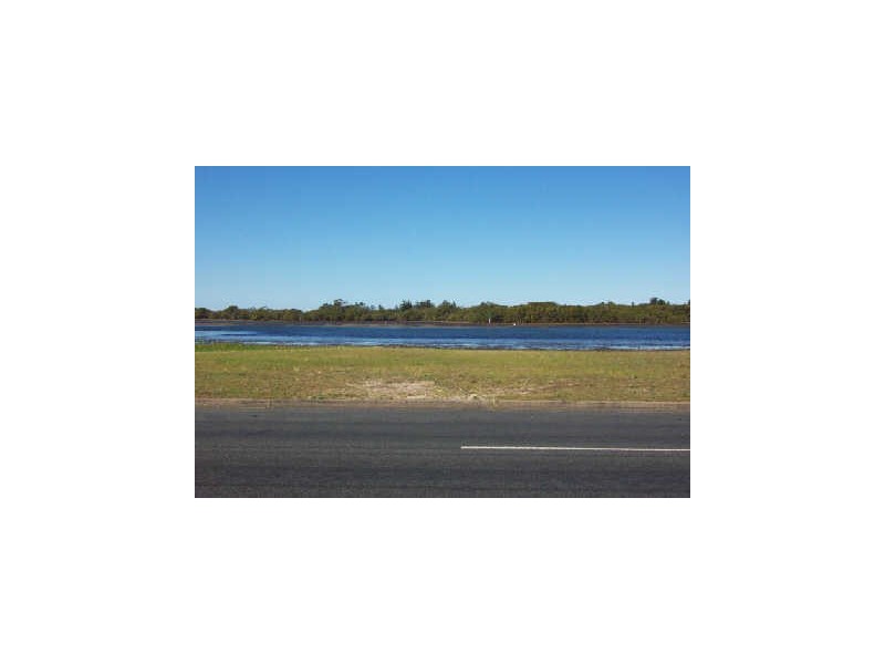 171 Beach Street, Harrington NSW 2427