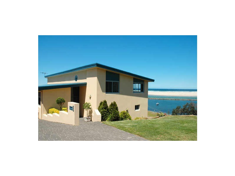 1 Crown Street, Harrington NSW 2427