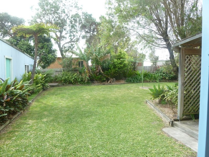 8 Leopold Street, Crowdy Head NSW 2427