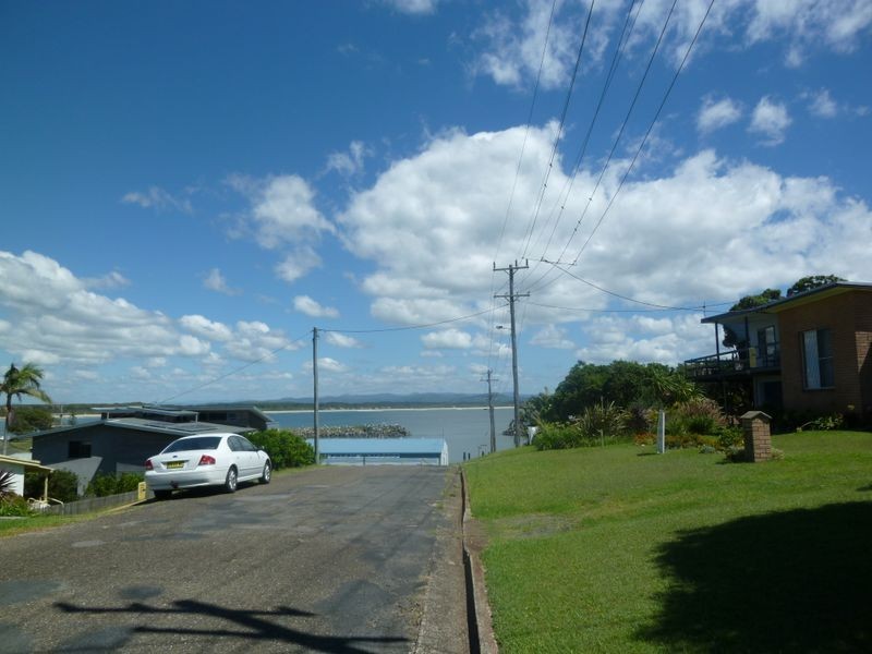 8 Leopold Street, Crowdy Head NSW 2427