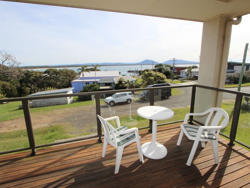 17 Joyce Street, Crowdy Head NSW 2427
