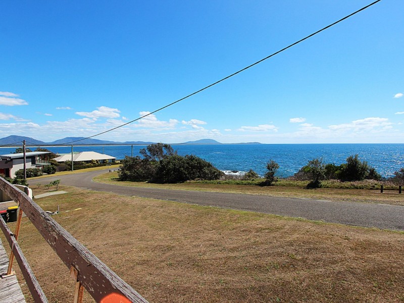 35 Pacific Drive, Crowdy Head NSW 2427