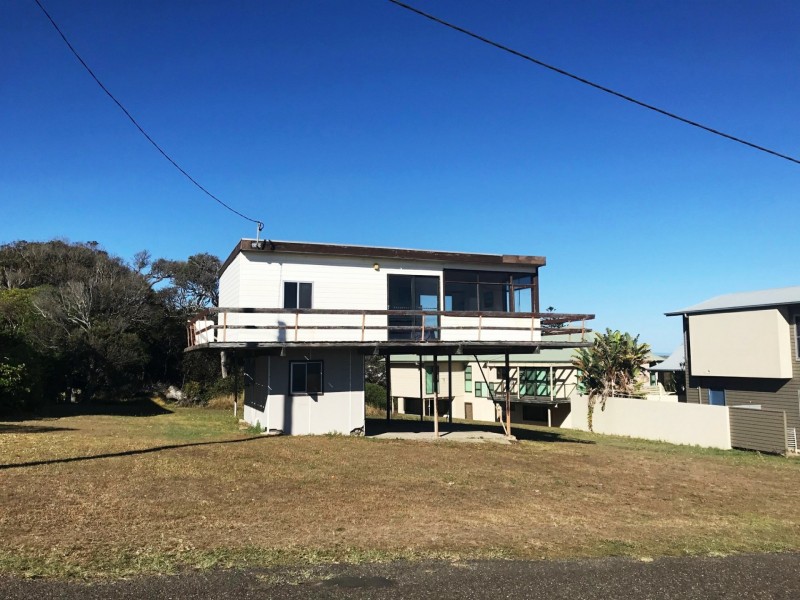 35 Pacific Drive, Crowdy Head NSW 2427