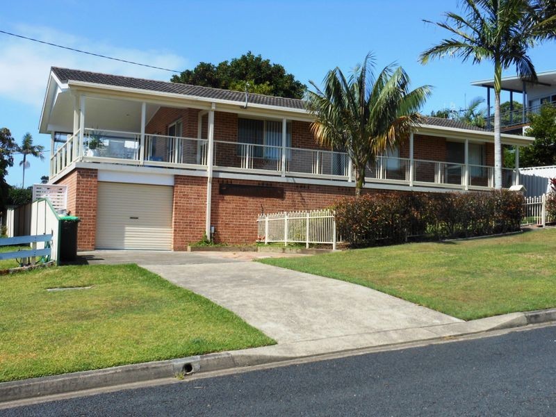 4 Granter Street, Harrington NSW 2427