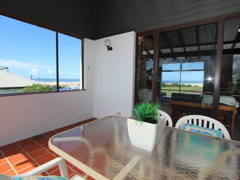 15 High Street, Harrington NSW 2427