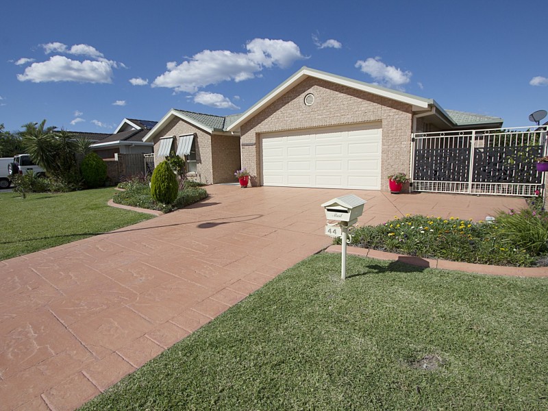44 John Gollan Avenue, Harrington NSW 2427