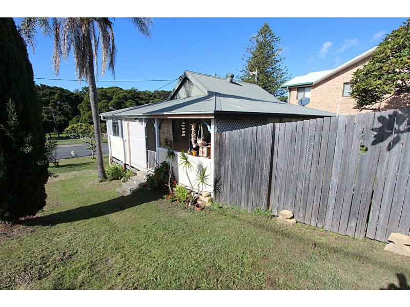 77 Crowdy Street, Harrington NSW 2427