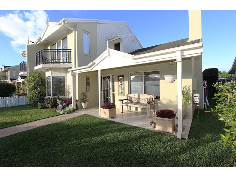 10 Sampson Avenue, Harrington NSW 2427