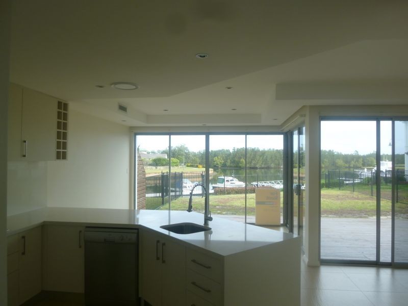 7/4-6 Electra Pde, Harrington NSW 2427