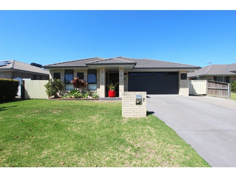 7 Demi Parade, Harrington NSW 2427