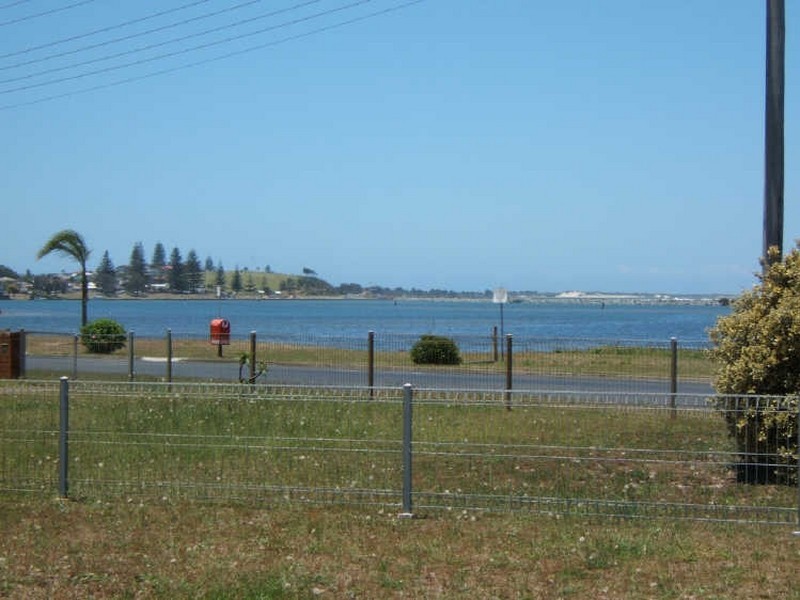 6 Glacken Street, Harrington NSW 2427