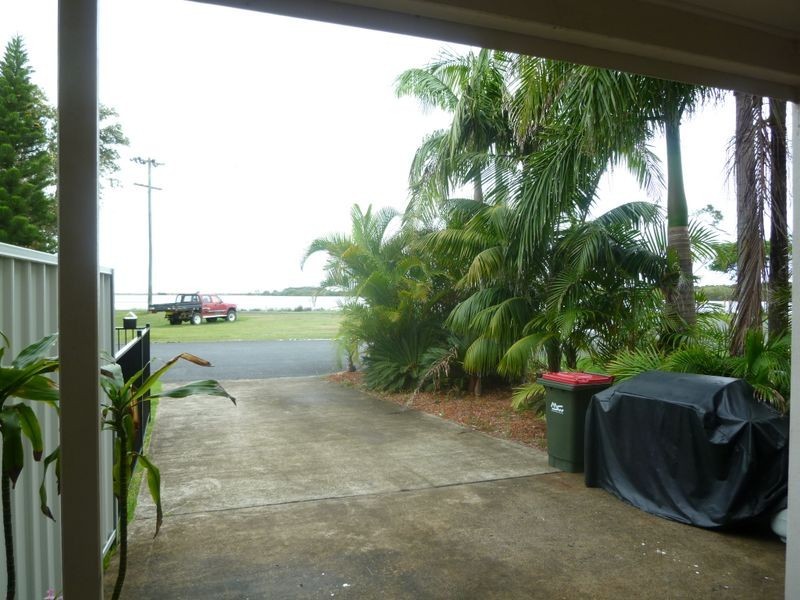 2 River St, Harrington NSW 2427