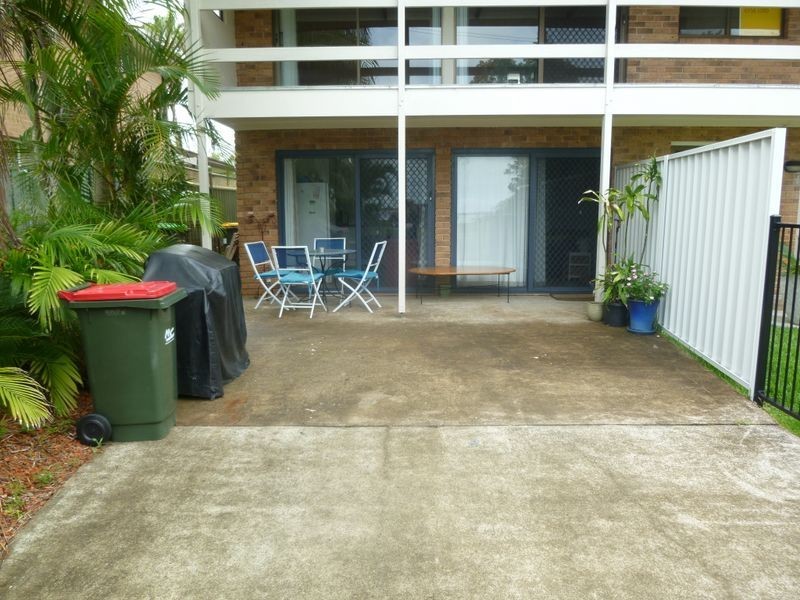 2 River St, Harrington NSW 2427