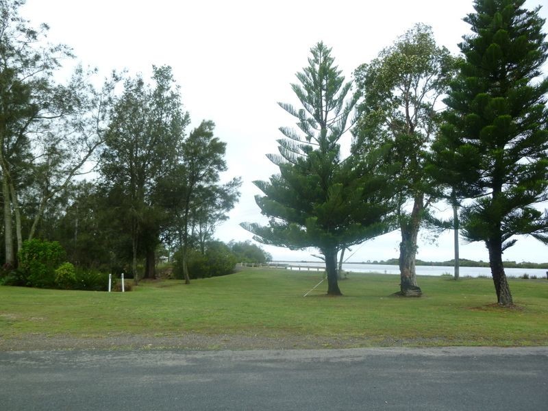 2 River St, Harrington NSW 2427