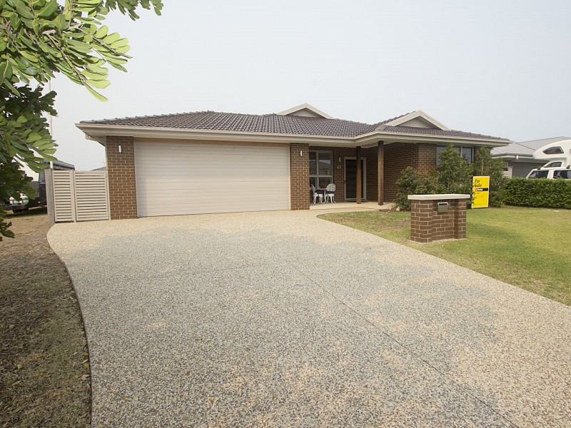 41 Diamantina Circuit, Harrington NSW 2427