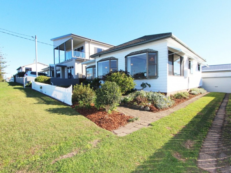 9 High Street, Harrington NSW 2427