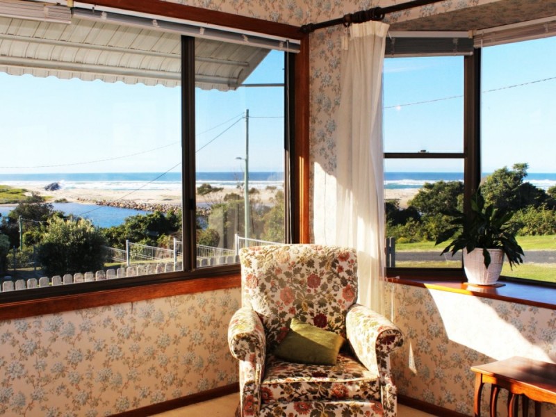 9 High Street, Harrington NSW 2427