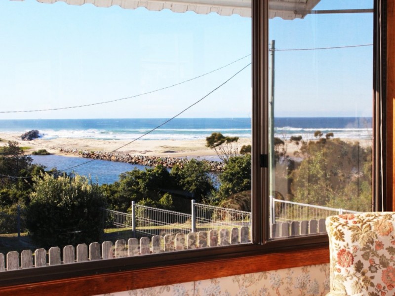 9 High Street, Harrington NSW 2427