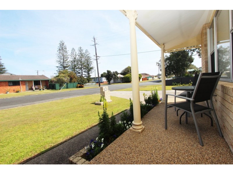 63 High Street, Harrington NSW 2427
