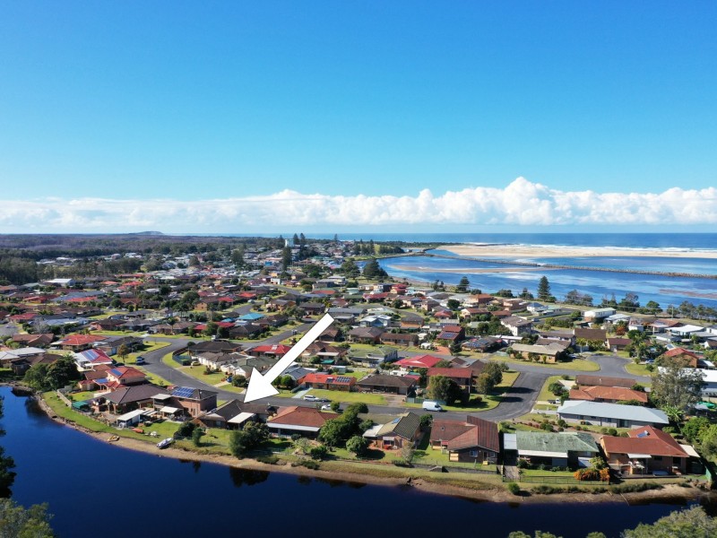 15 Shearwater Crescent, Harrington NSW 2427