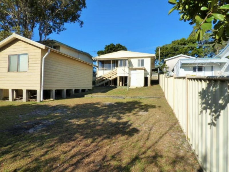 16 Crown Street, Harrington NSW 2427