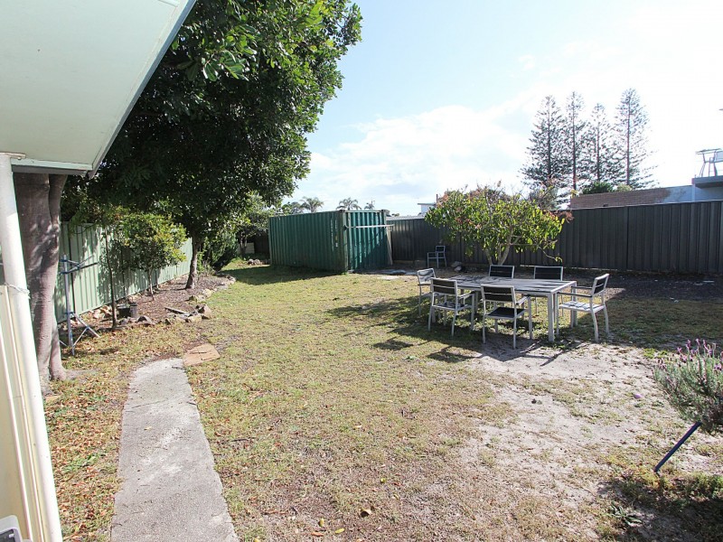 65 Beach Street, Harrington NSW 2427