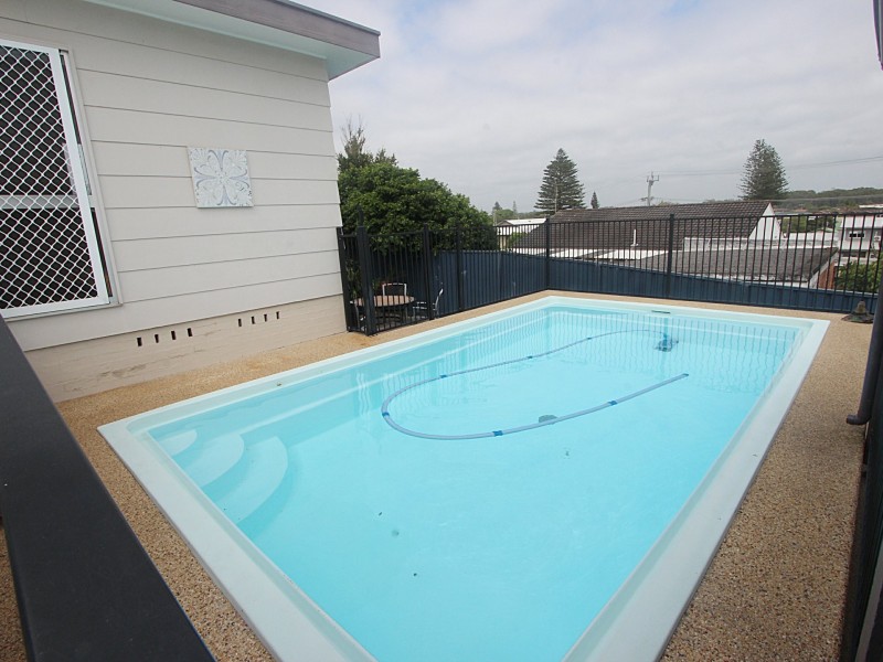52 High Street, Harrington NSW 2427