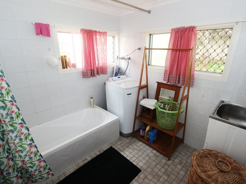 77 Crowdy Street, Harrington NSW 2427