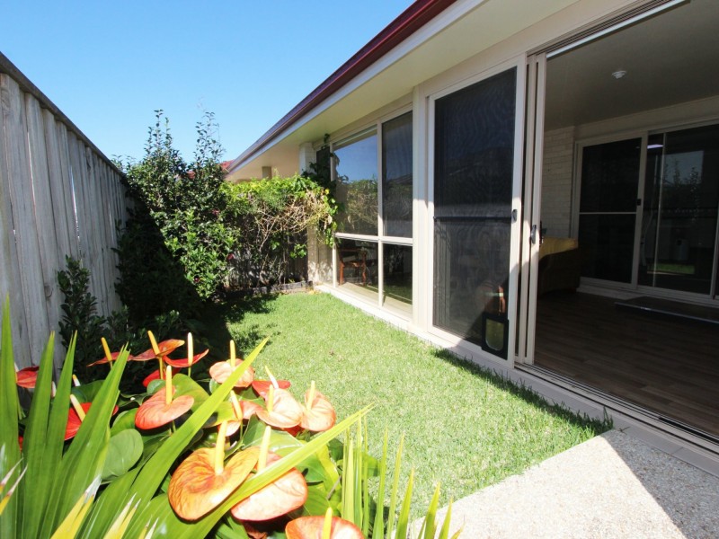 2/68 Echo Drive, Harrington NSW 2427