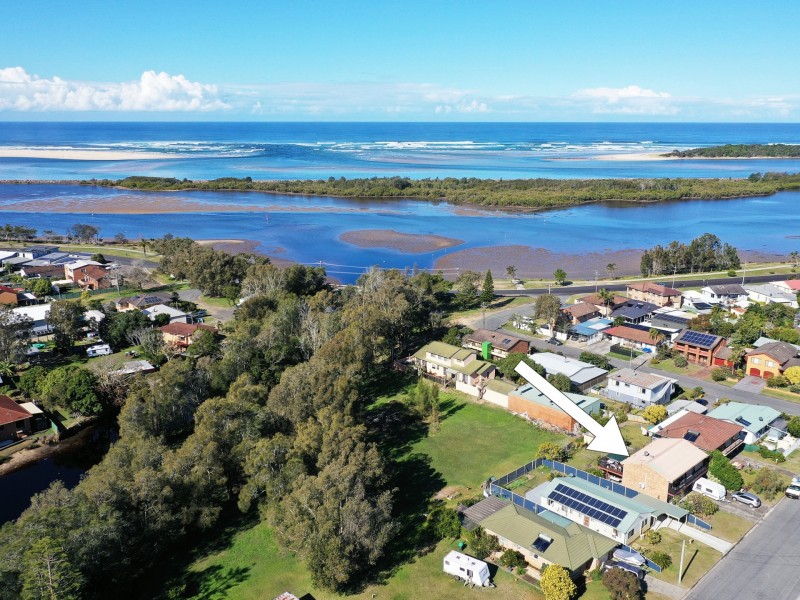 35 Glacken Street, Harrington NSW 2427