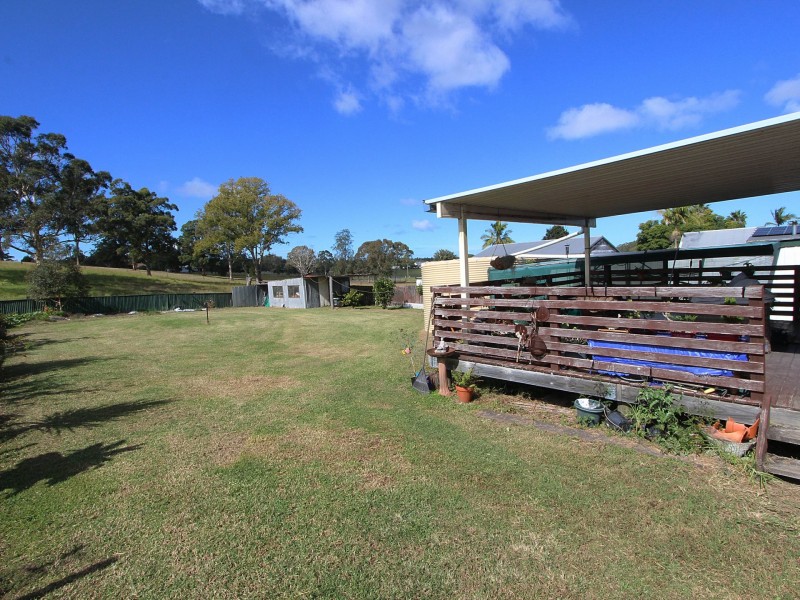 17 Bangalow Road, Coopernook NSW 2426