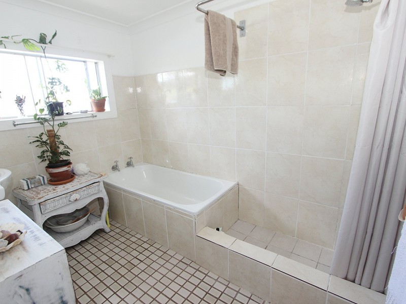 17 Bangalow Road, Coopernook NSW 2426