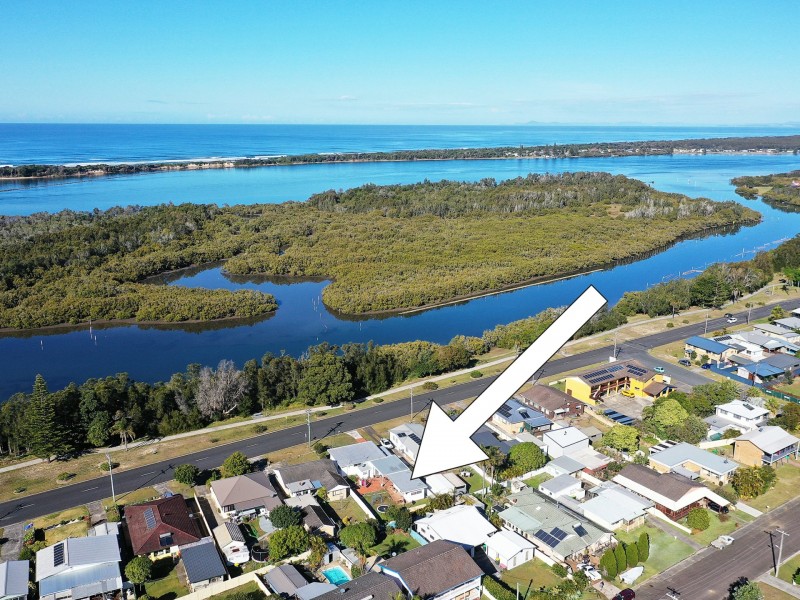 245 Beach Street, Harrington NSW 2427