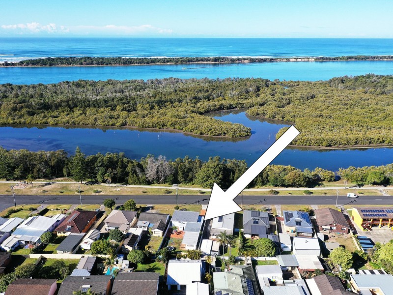 245 Beach Street, Harrington NSW 2427