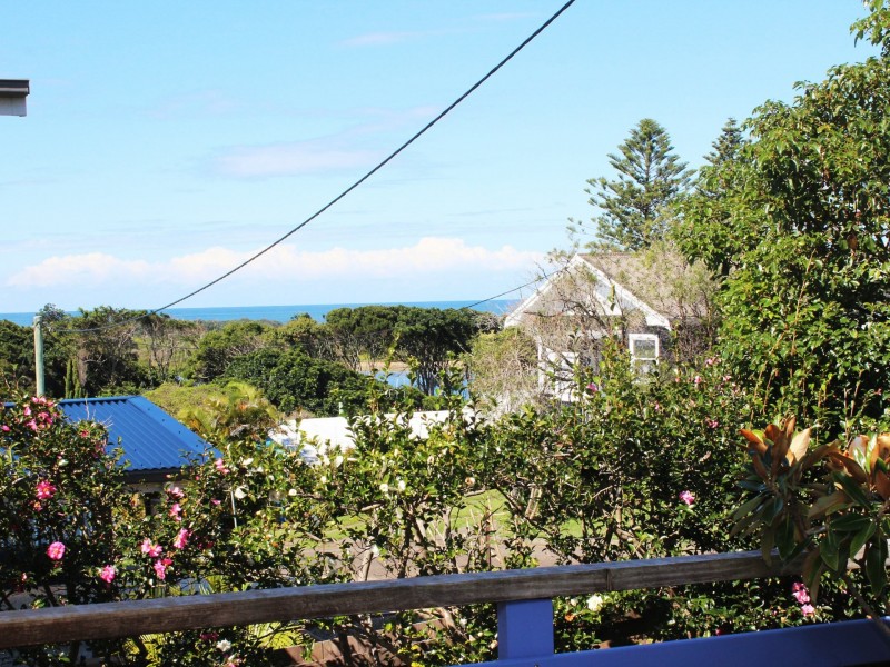 9 Church Street, Harrington NSW 2427