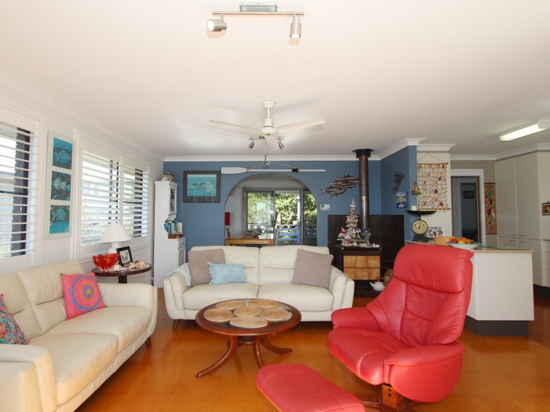 9 Church Street, Harrington NSW 2427