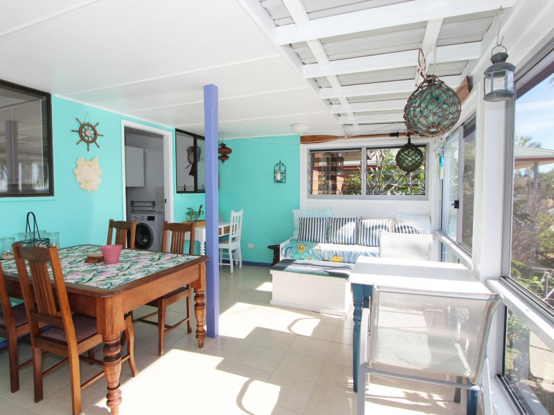 9 Church Street, Harrington NSW 2427