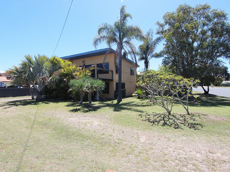 211 Beach Street, Harrington NSW 2427