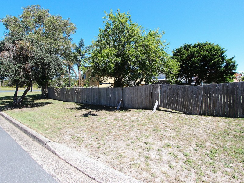 211 Beach Street, Harrington NSW 2427