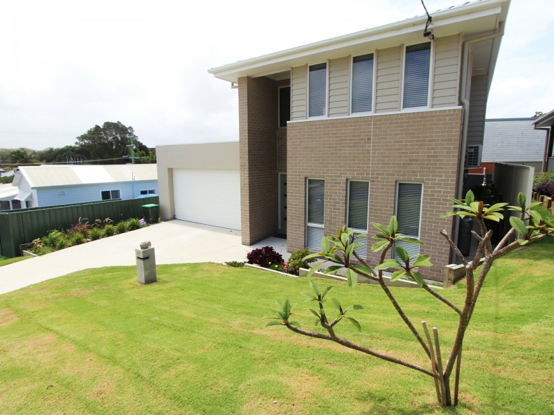 47 High Street, Harrington NSW 2427