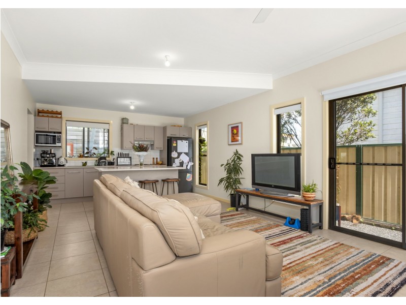 2/45 Beach Street, Harrington NSW 2427