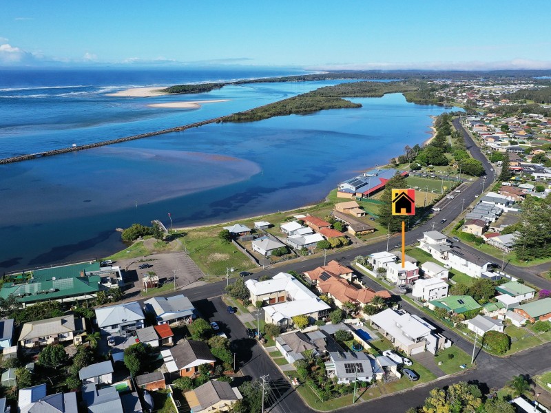 2/45 Beach Street, Harrington NSW 2427