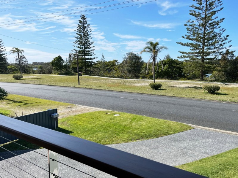 213 Beach Street, Harrington NSW 2427
