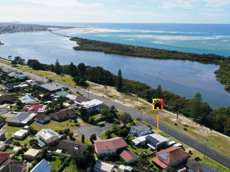 213 Beach Street, Harrington NSW 2427