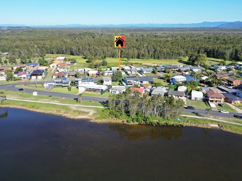 16 Glacken Street, Harrington NSW 2427