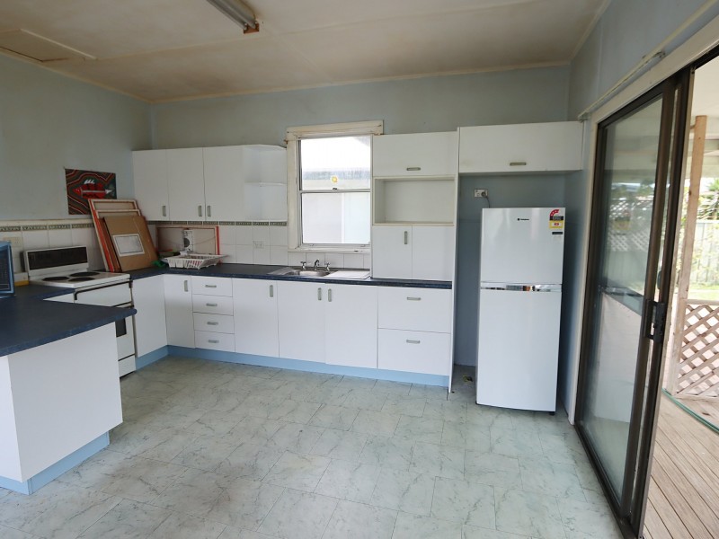 16 Glacken Street, Harrington NSW 2427