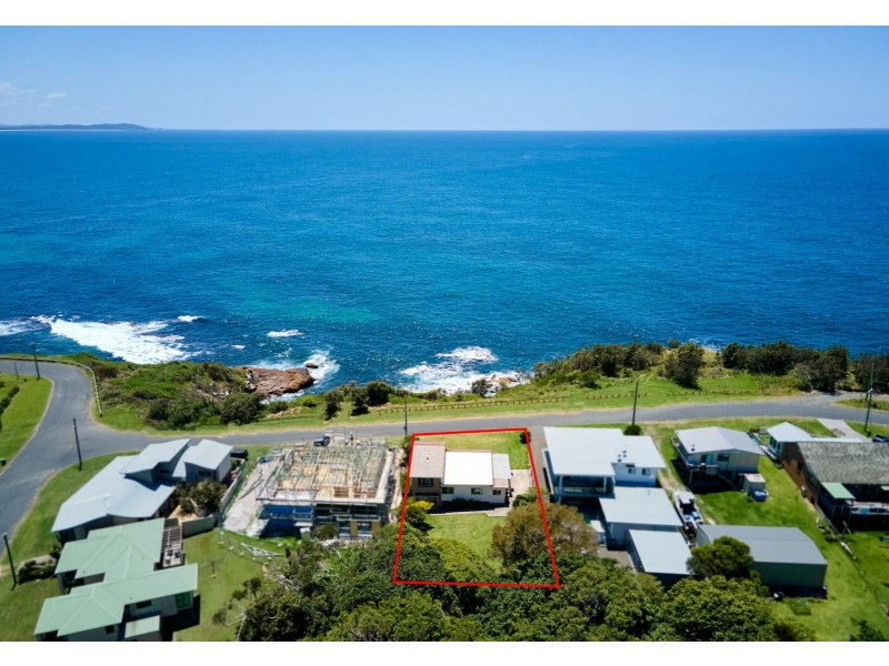 37 Pacific Drive, Crowdy Head NSW 2427